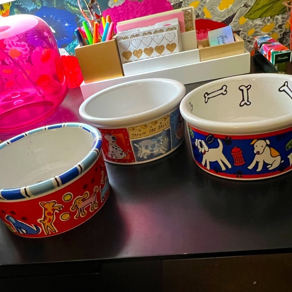 Other - Set of 3 Stoneware Dog Bowls With Stand